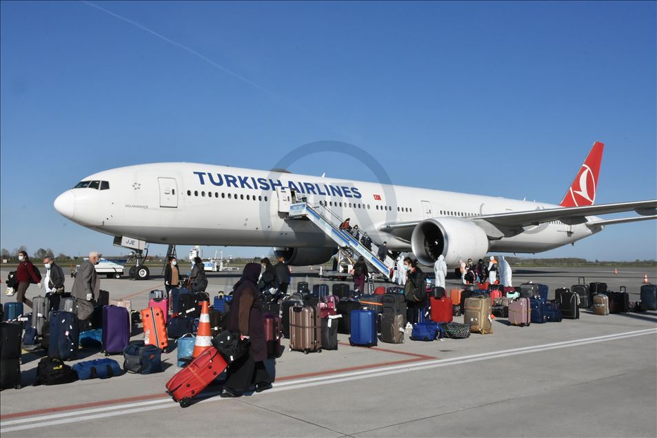 انتقال 349 شهروند ترکیه از هلند