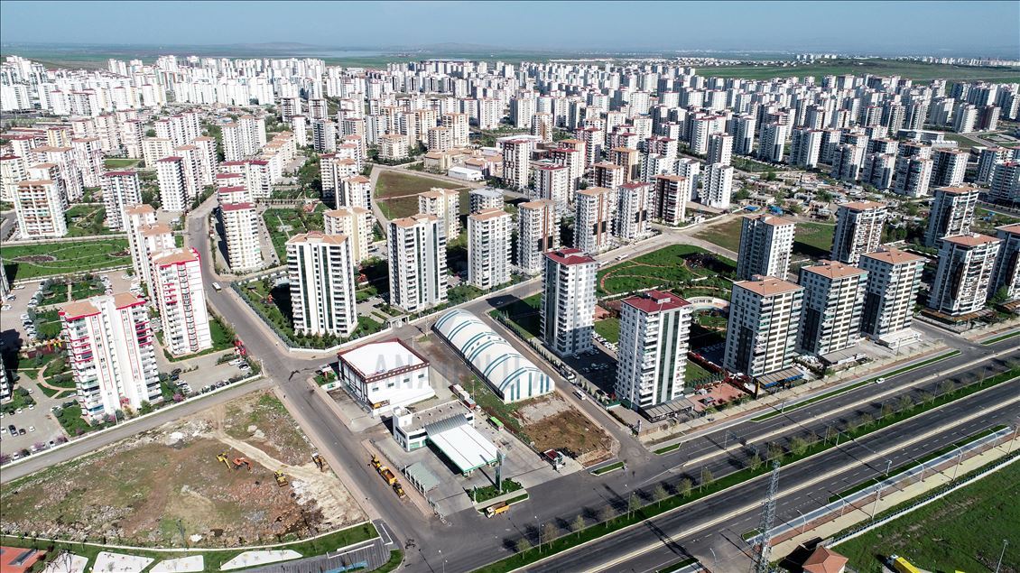 Diyarbakır'da kısıtlamanın ardından sokaklar ve tarihi mekanlar boş kaldı