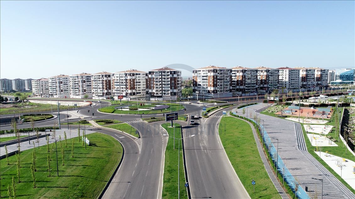Diyarbakır'da kısıtlamanın ardından sokaklar ve tarihi mekanlar boş kaldı