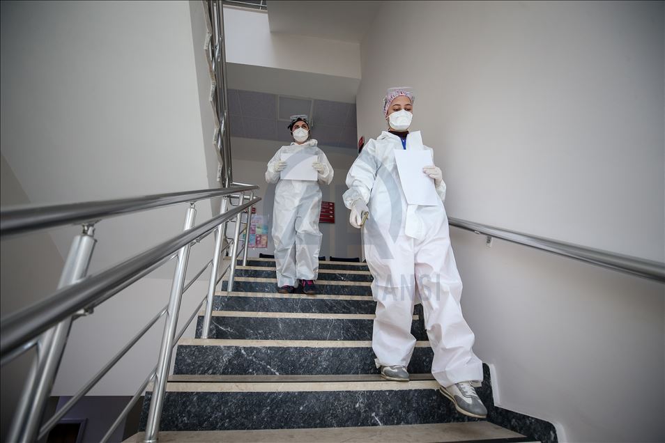 Bursa'da Kovid-19 "dedektifleri"nin yoğun mesaisi