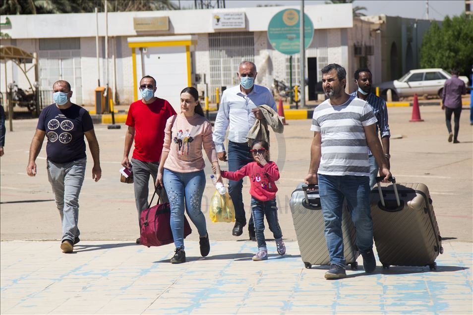 تركيا تبدأ بإجلاء رعاياها من السودان