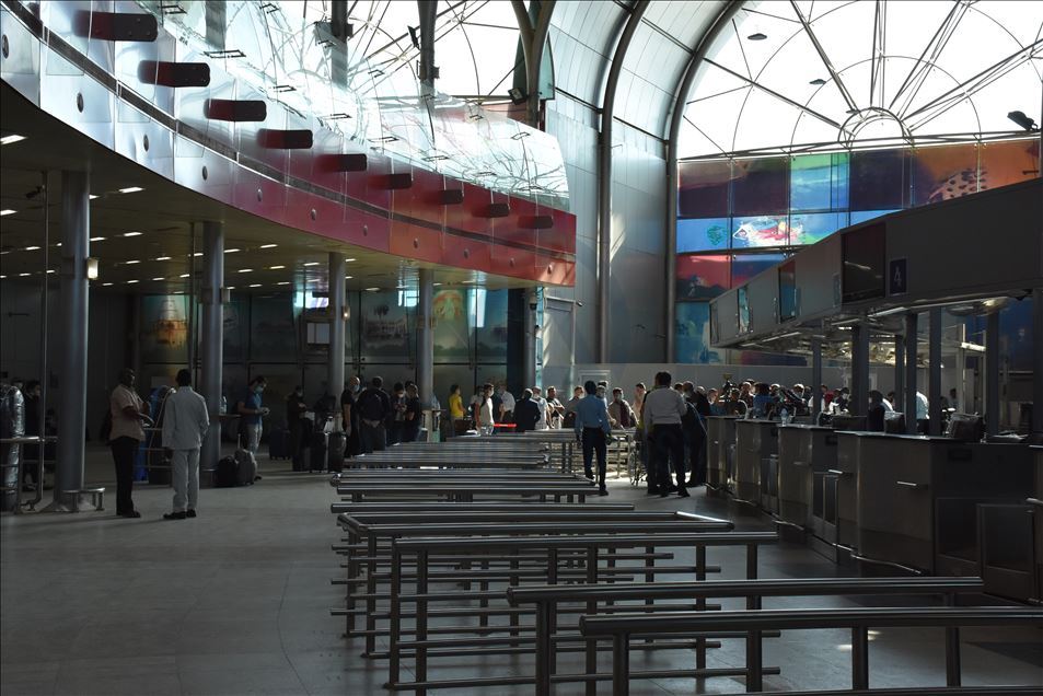 تركيا تبدأ بإجلاء رعاياها من السودان
