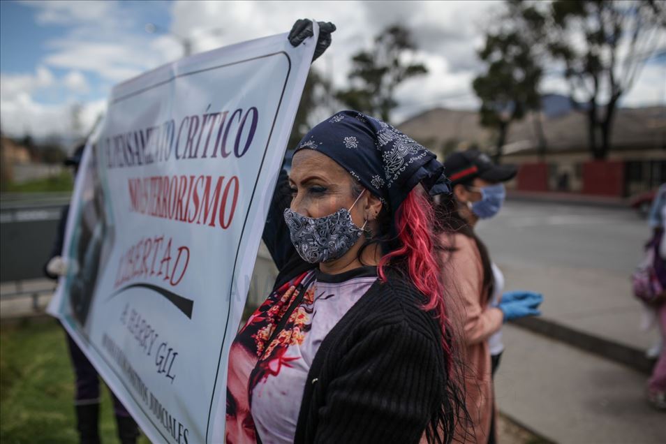 Protestas de familiares frente a la cárcel La Picota, en Bogotá