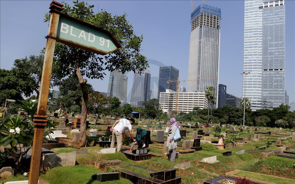 Tradisi jelang Ramadan berlanjut di tengah virus korona di Jakarta