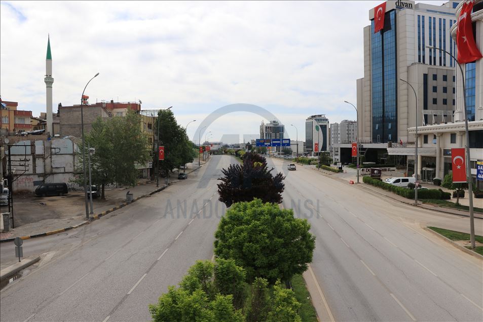 Gaziantep'te kısıtlamanın ardından sokaklar boşaldı