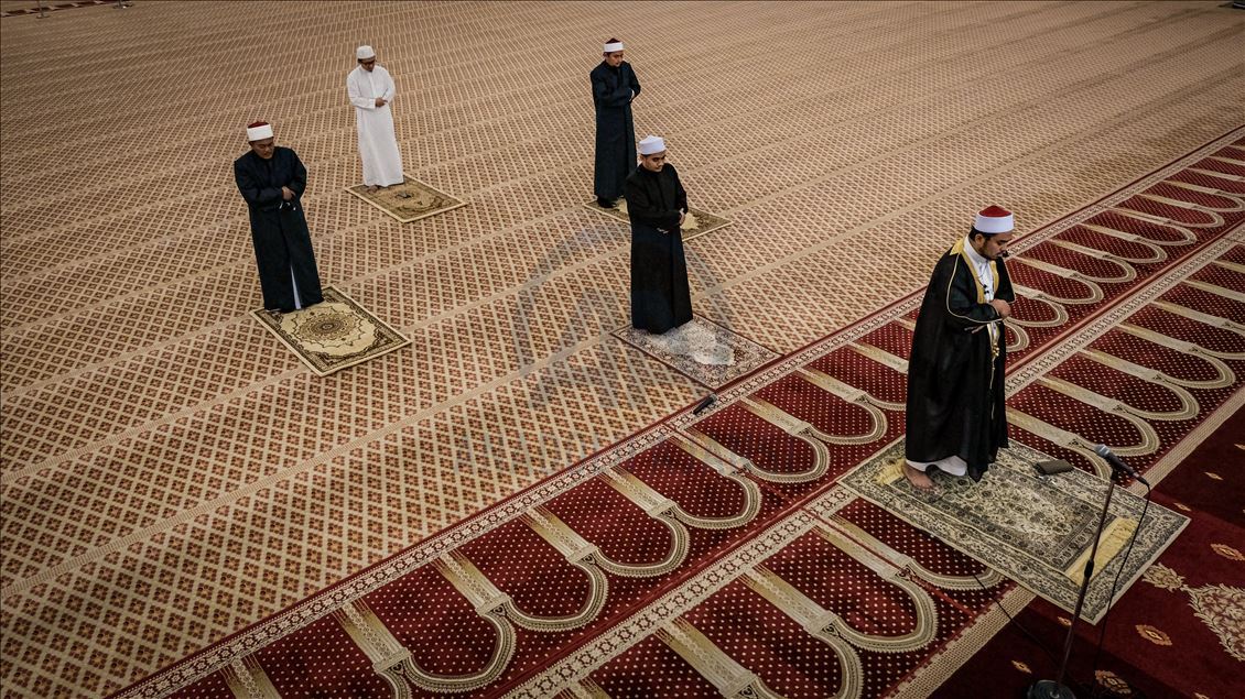 Tarawih di tengah wabah virus korona di Malaysia