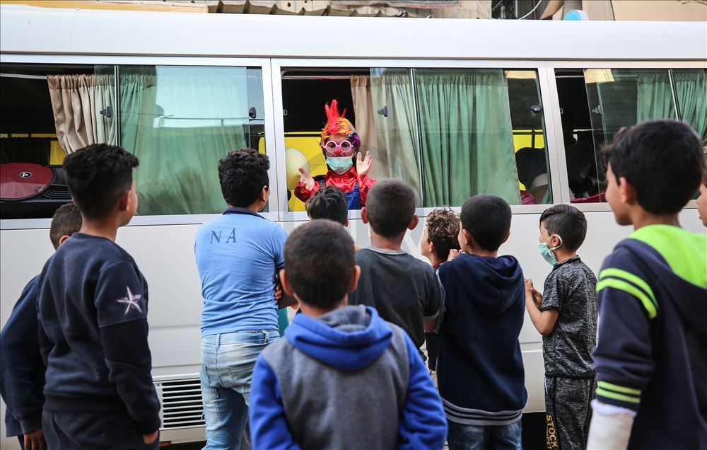 "جيناك للبيت"... مبادرة لتوزيع فوانيس على أطفال بغزة