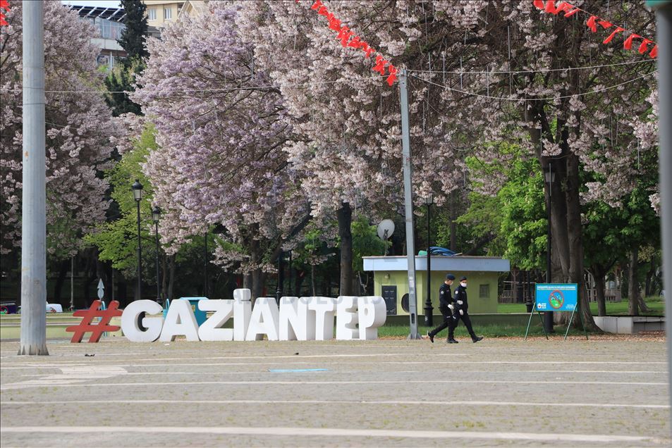 Gaziantep'te kısıtlamanın ardından sokaklar boşaldı