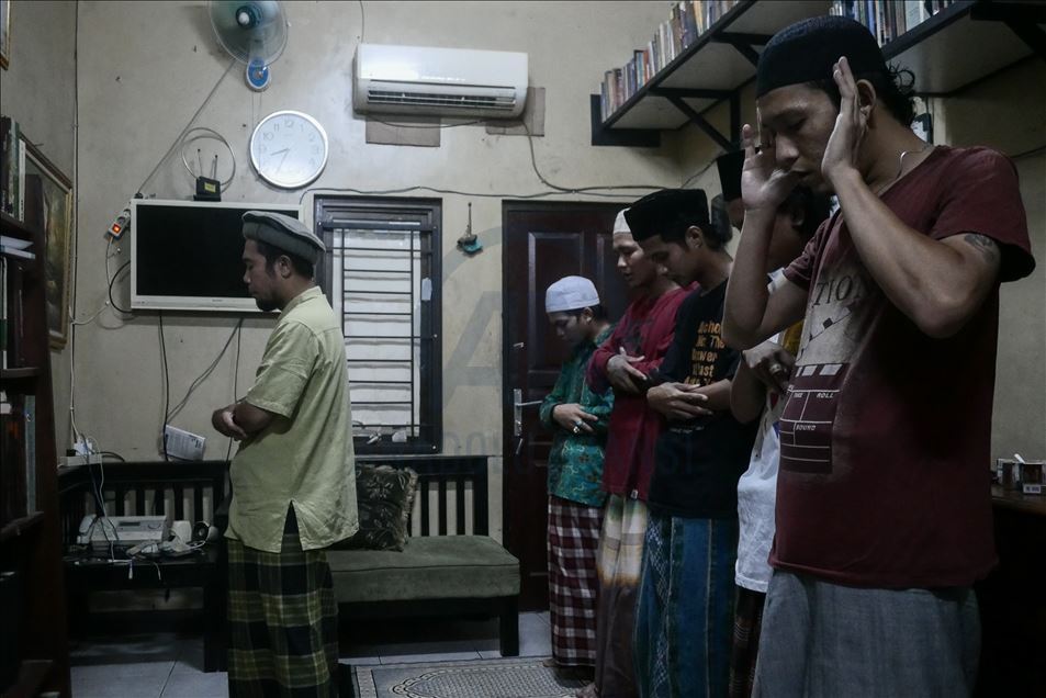 Tarawih saat Pembatasan Sosial Berskala Besar di Jakarta