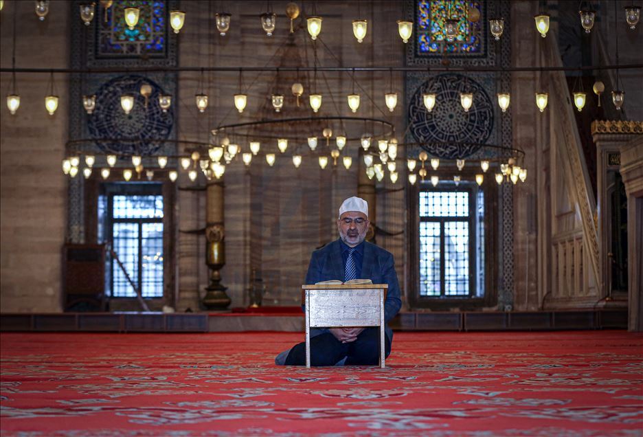 Süleymaniye Camisi'nde salgın mahzunluğu
