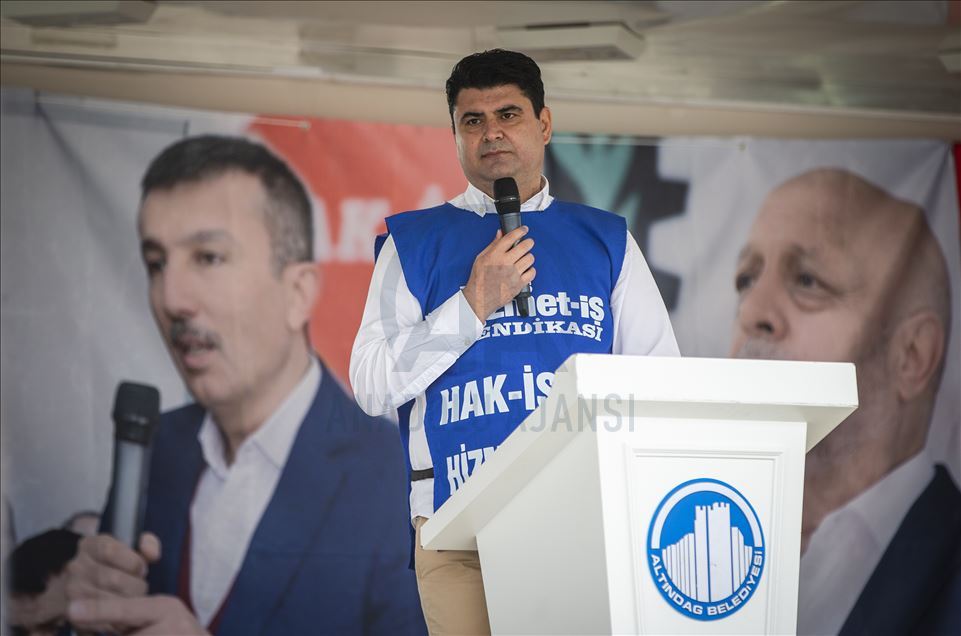 Ankara'da sosyal mesafeli 1 Mayıs kutlaması
