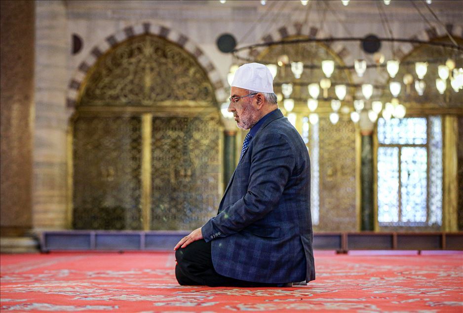 Süleymaniye Camisi'nde salgın mahzunluğu