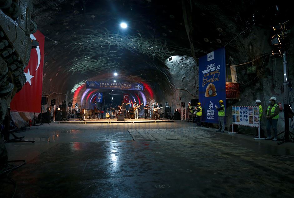 Kıraç'tan yerin 72 metre altında 1 Mayıs konseri