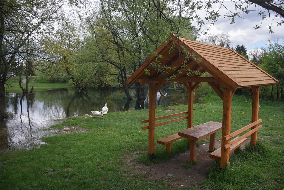 ISPRAVKA (Prethodni sadržaj objavljen je uz pogrešan naslov): Prvi maj u sjeni koronavirusa: Prazna sarajevska izletišta i centralne šetnice