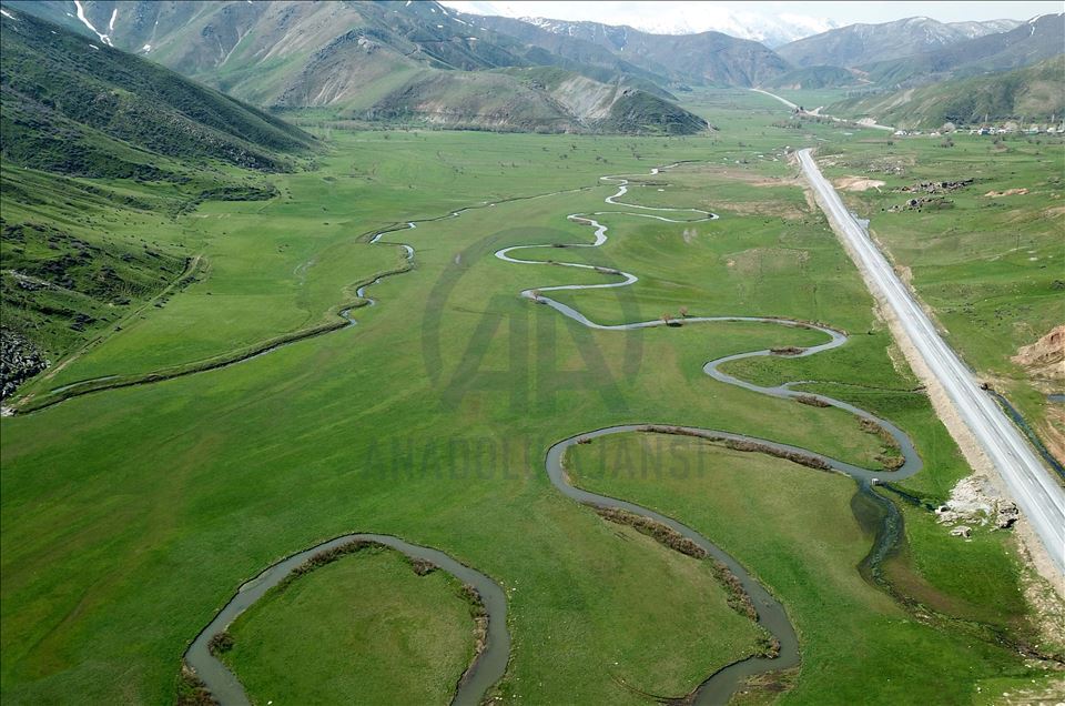 Meander of rivers in Turkey's Bitlis