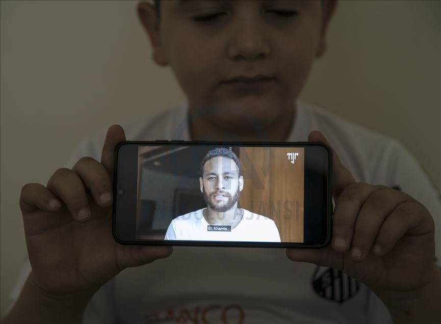 طفل سوري معاق: سعيد لتعاطف نيمار وأتمنى لقاءه
