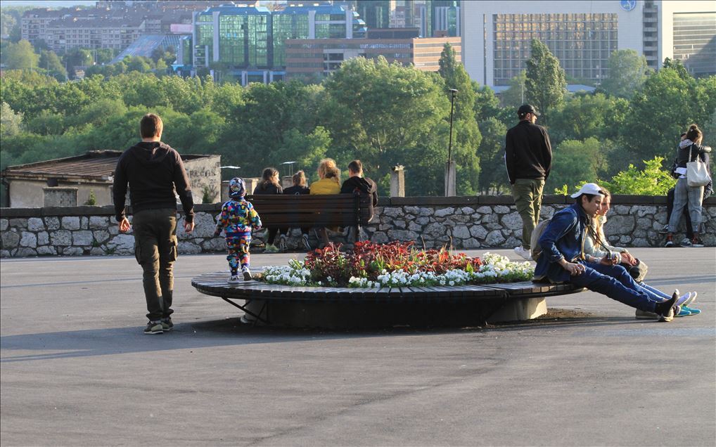 Beograd: Ljudi napolju prvog dana od ukidanja policijskog časa