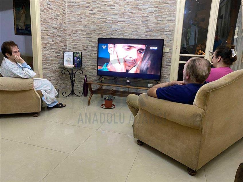 في سابقة غير معهودة، بدلت الشاشات ا