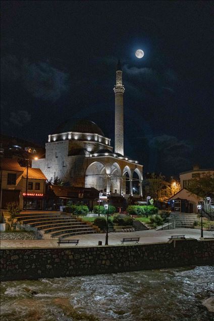 Kosovë, superhëna u filmua mbi Prizren