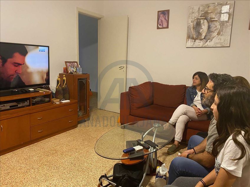 في سابقة غير معهودة، بدلت الشاشات ا