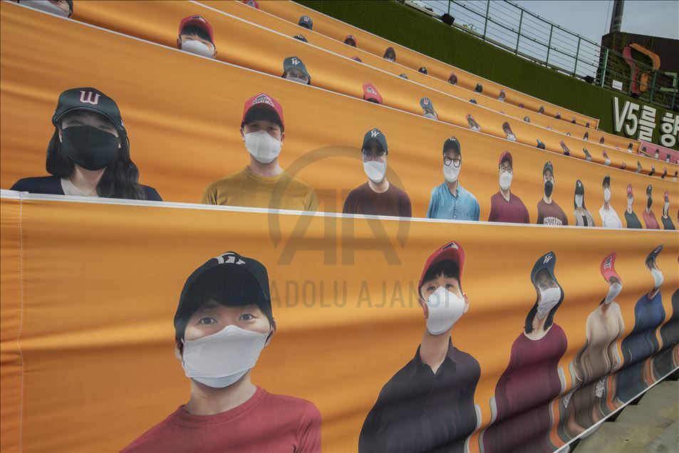 Baseball season resumes in South Korea without spectators