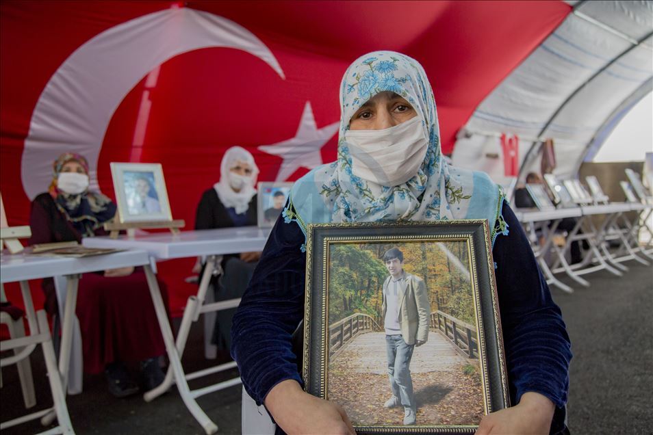 Diyarbakır anneleri, bir Anneler Günü'ne daha hüzünlü giriyor