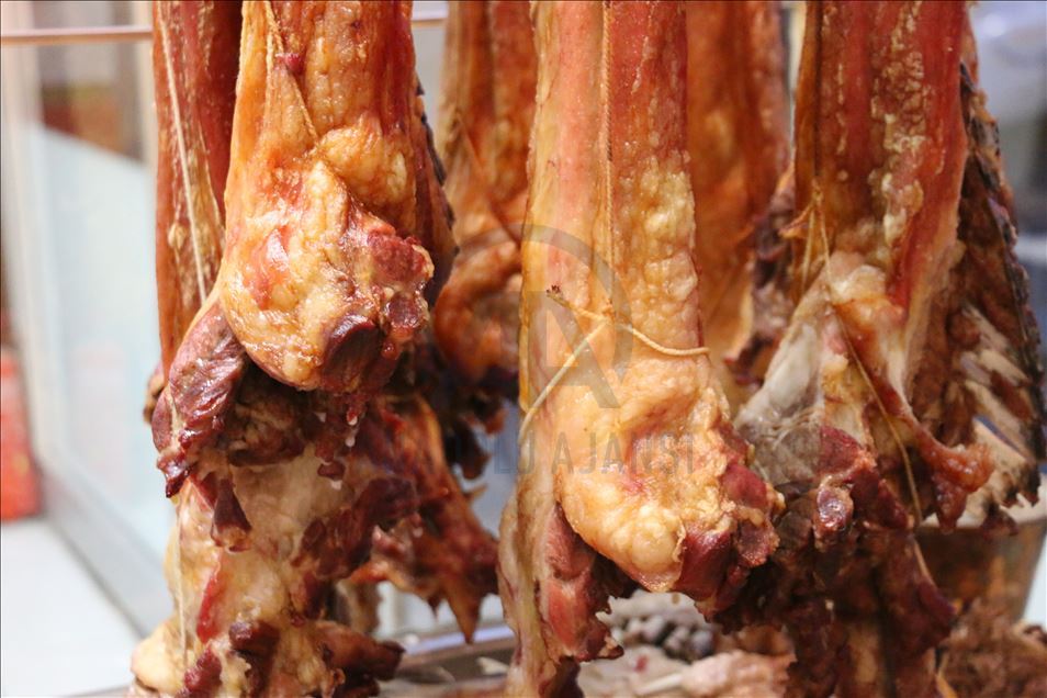 İftar sofralarının vazgeçilmez lezzeti: Büryan kebabı