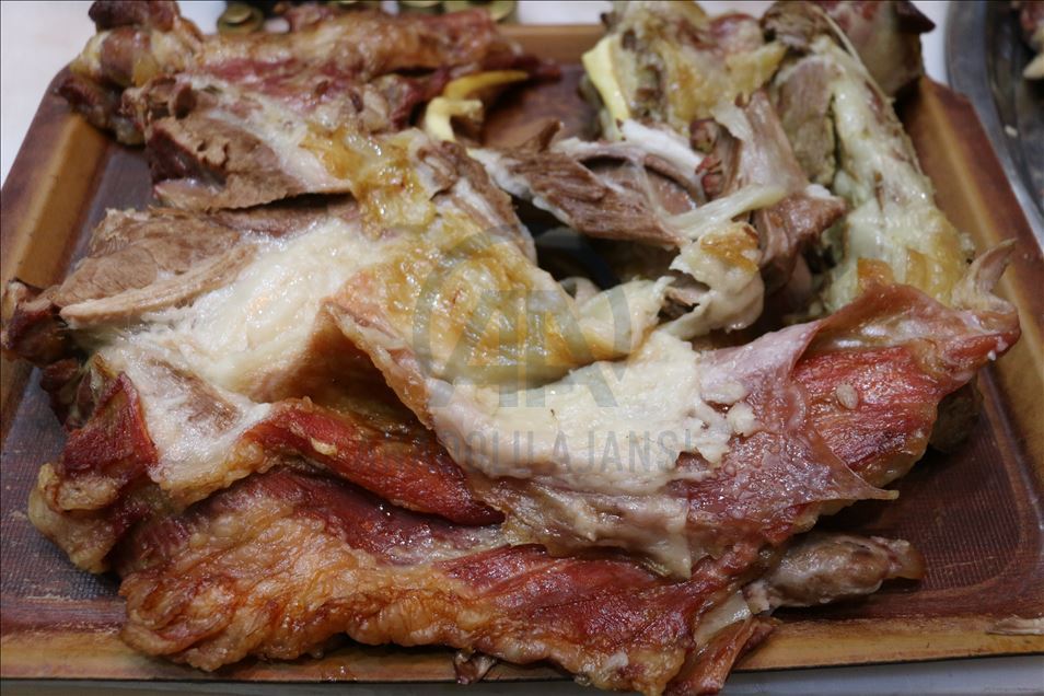 İftar sofralarının vazgeçilmez lezzeti: Büryan kebabı