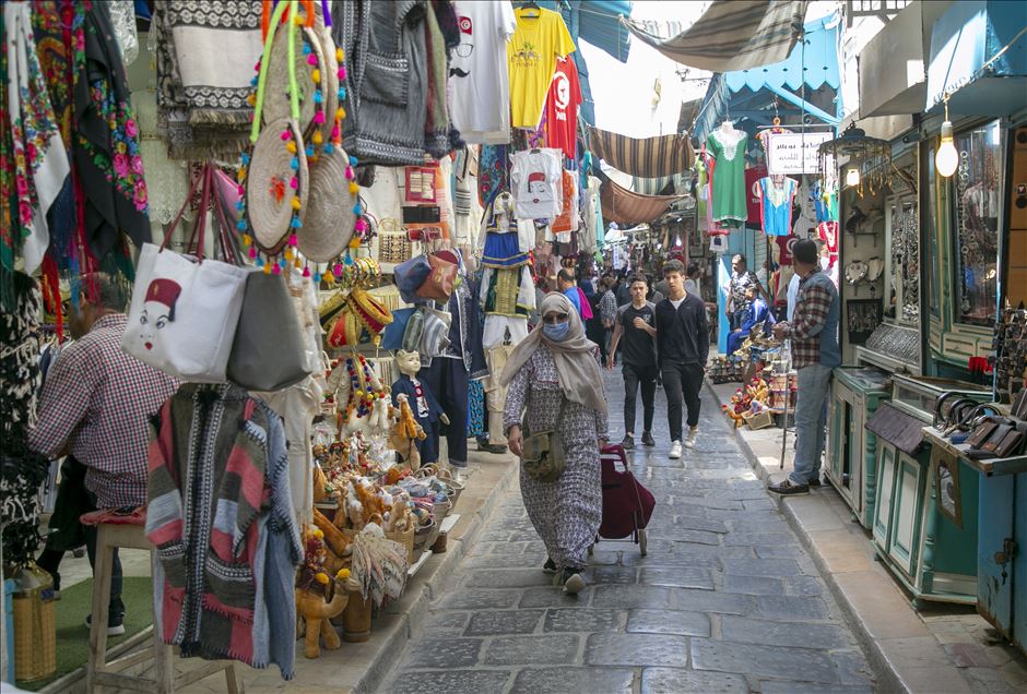 Tunisia reopens shops and bazaars after two months