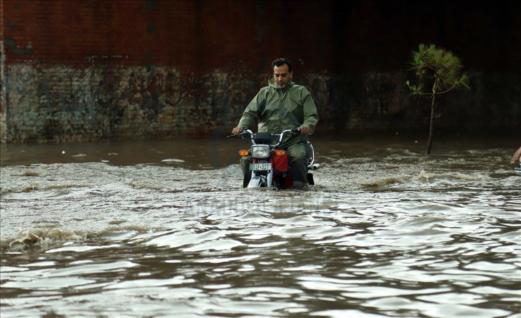 Heavy rain in Rawalpindi