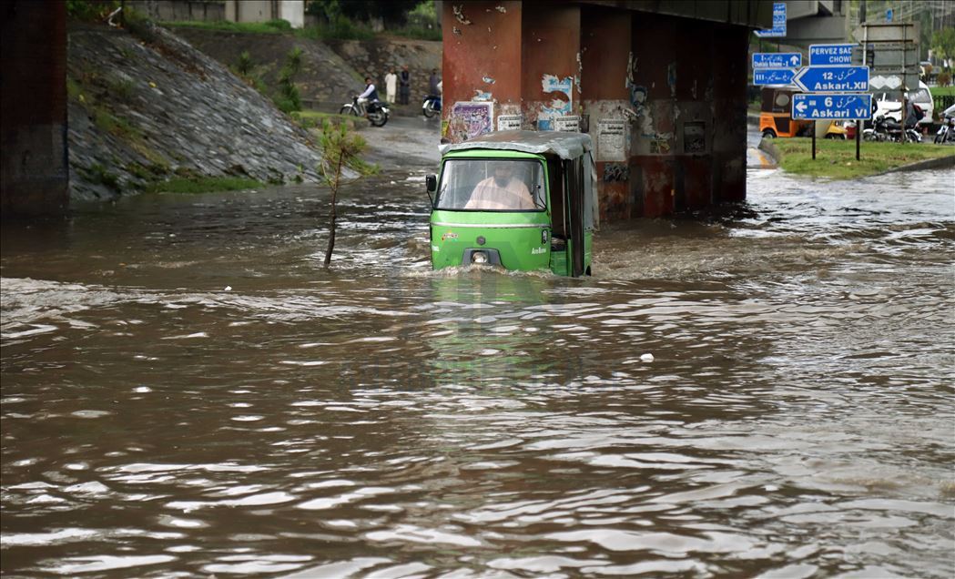 Heavy rain in Rawalpindi