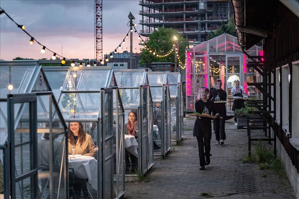 Pequeños invernaderos, la solución de un restaurante en Ámsterdam para evitar la propagación del coronavirus
