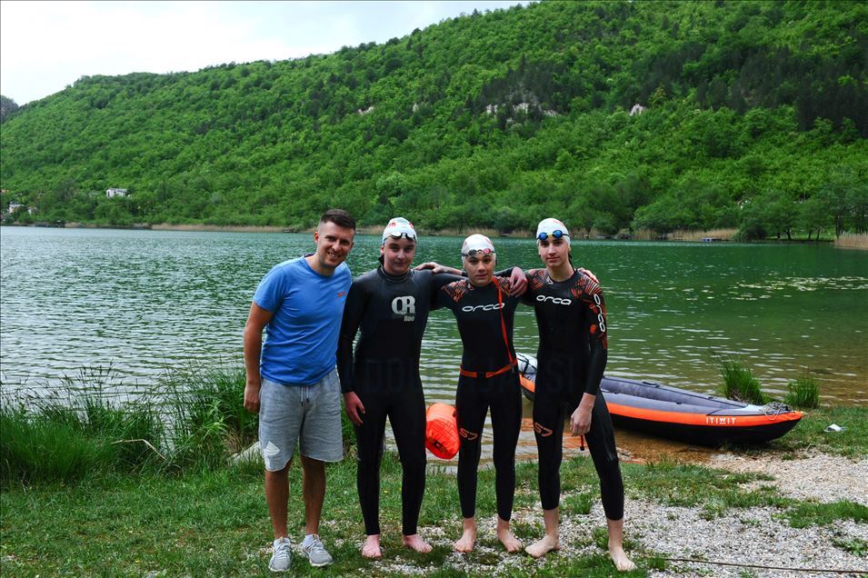 U vremenu zatvorenih bazena: Mustafa, Muhamed i Omar treniraju na Boračkom jezeru