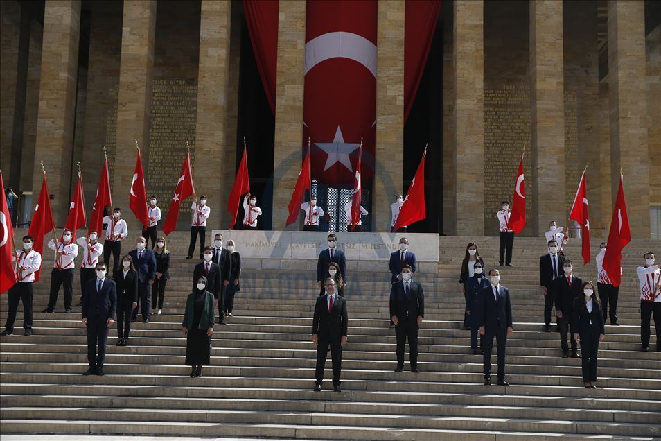 Турция отмечает 101-ю годовщину национально-освободительной борьбы 7