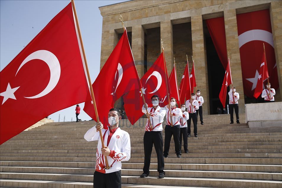 Турция отмечает 101-ю годовщину национально-освободительной борьбы 10