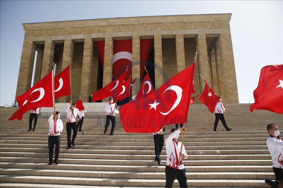Турция отмечает 101-ю годовщину национально-освободительной борьбы 9