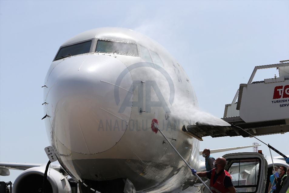 Самолет THY выполняет спецрейс в День памяти Ататюрка, молодежи и спорта 2