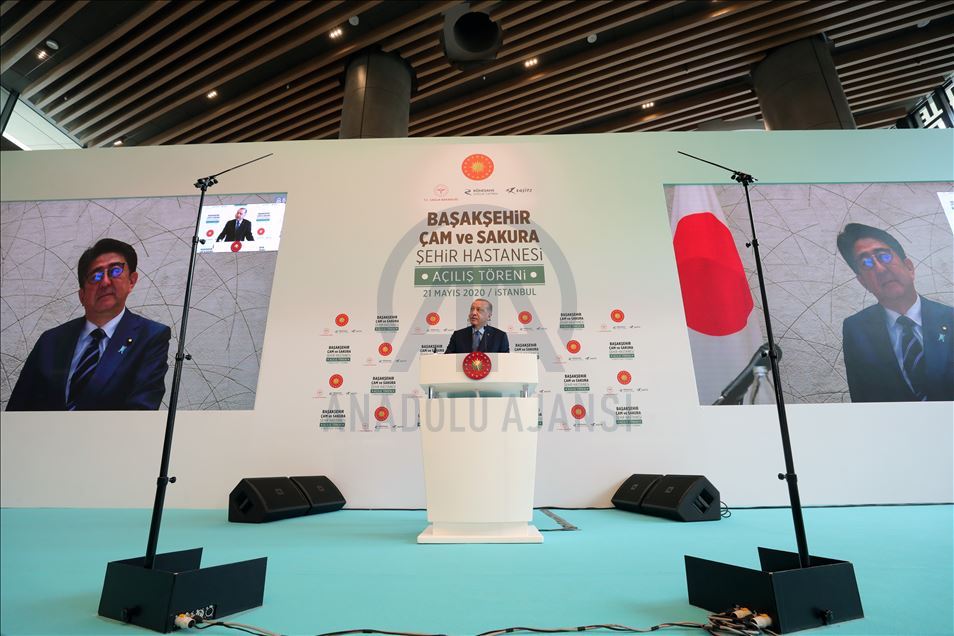 Turkey opens Basaksehir Cam and Sakura City Hospital