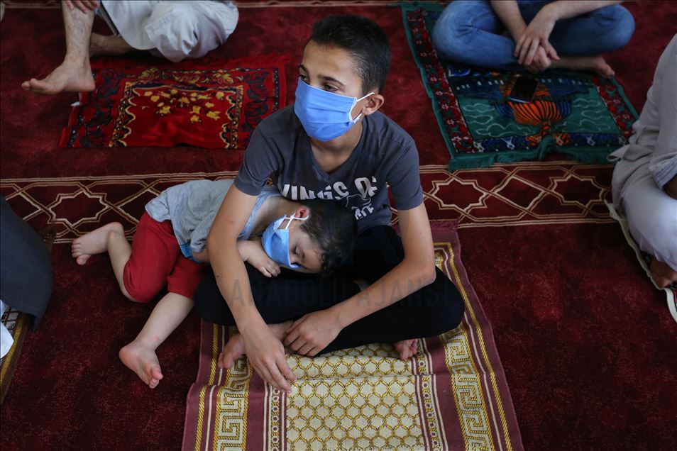 Gaza, falet namazi i parë i xhumasë pas ndërprerjes dymujore për shkak të pandemisë
