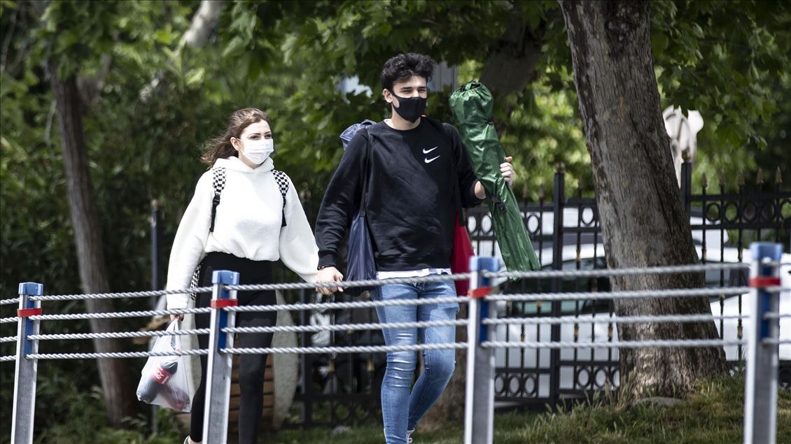 İstanbul'da 15-20 yaş arası gençler, ikinci kez sokağa çıktı