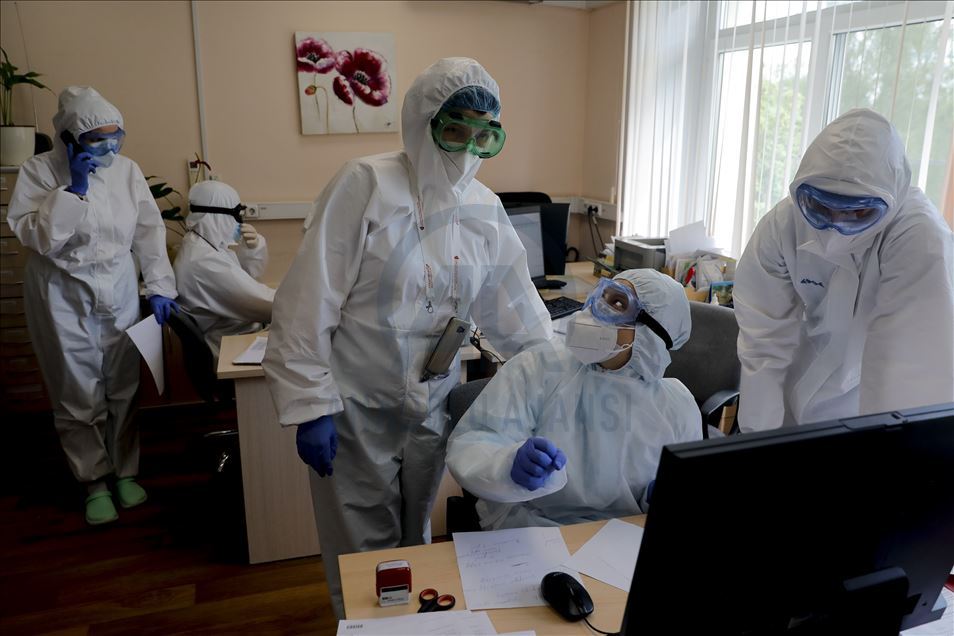 Борьба с коронавирусом: Сотрудники АА побывали в одной из больниц Москвы