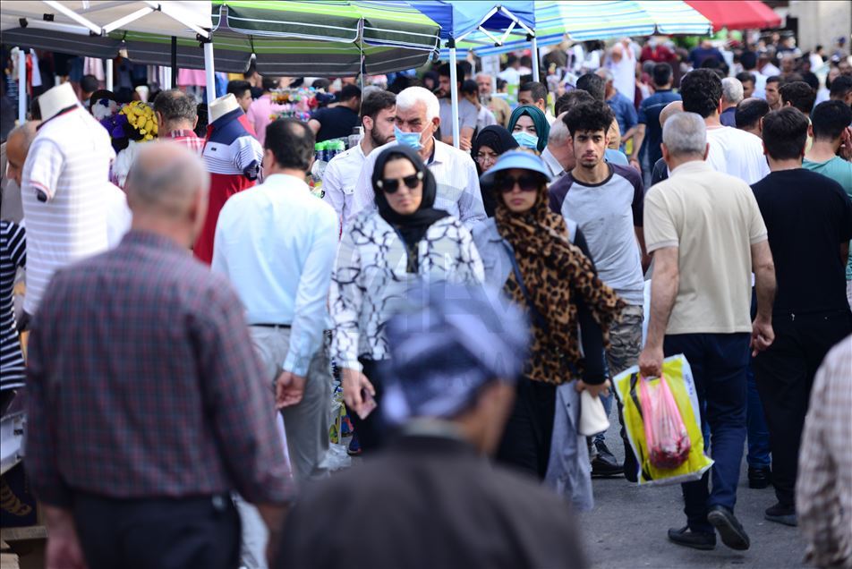 پابهندبوون به رێنماییه تهندروستییهكان له جهژندا هاووڵاتییانی دابهشی سهر دوو بهره كردووه