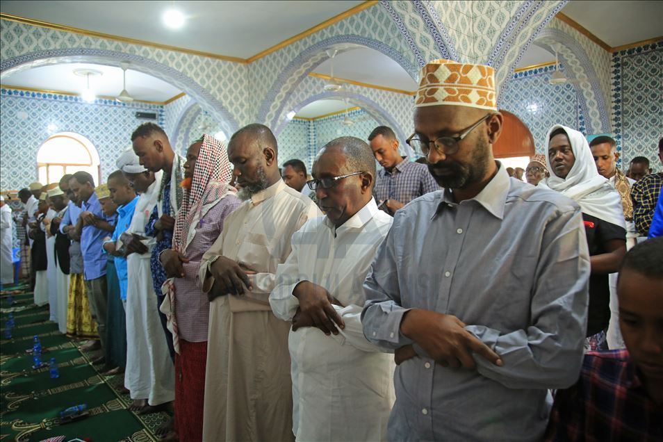 الصومال.. "كورونا" لم ينتقص من فرحة العيد