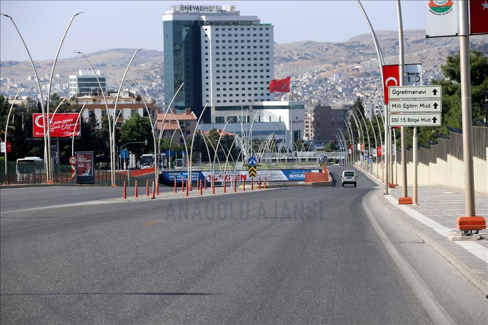 Türkiye genelinde dört günlük sokağa çıkma kısıtlaması başladı
