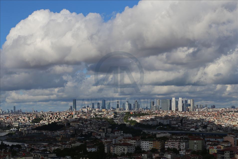 İstanbul'da bulutlu hava
