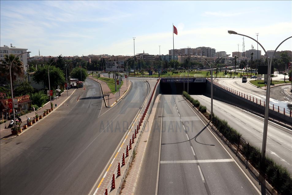 Türkiye genelinde dört günlük sokağa çıkma kısıtlaması başladı