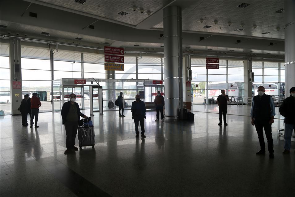 Sokağa çıkma kısıtlamasının ardından Sivas sessizliğe büründü