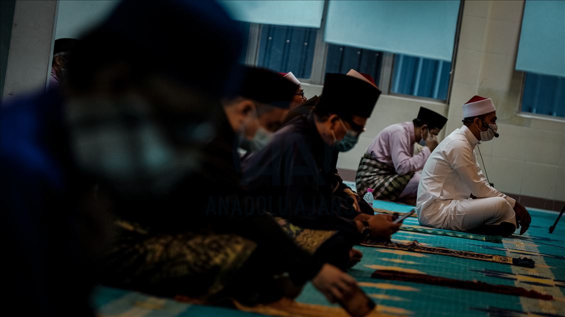 Salat Idulfitri di Malaysia terapkan Perintah Kontrol Gerakan
