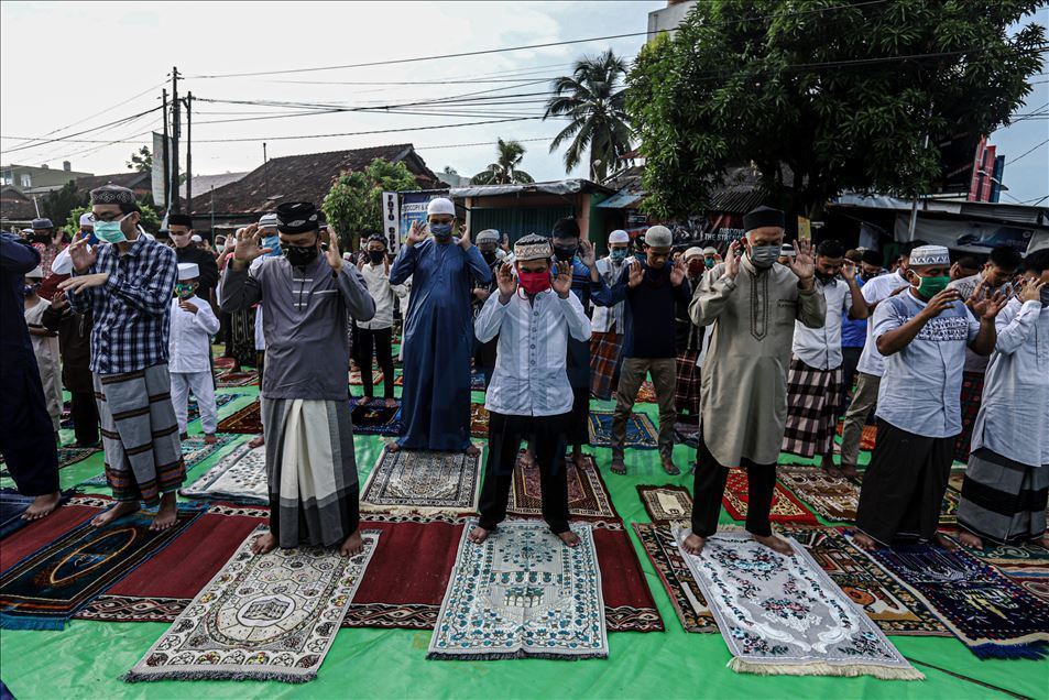 Мусульмане всего мира празднуют праздник Рамазан