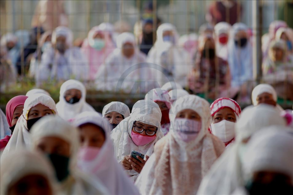 Endonezya'da Kovid-19 gölgesinde Ramazan Bayramı